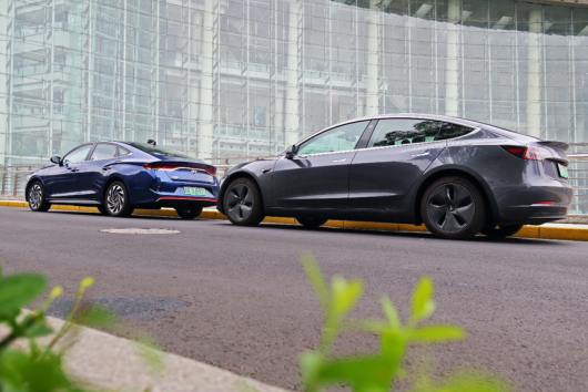 菲斯塔纯电动 VS Model 3:每公里续航节省204元