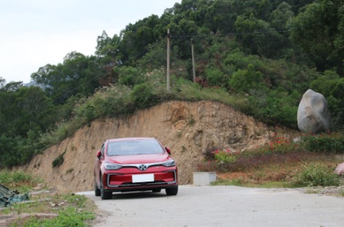 升级BEIJING-EU5 车主：续航长不虚标 诚意足 我再次入手BEIJING汽车